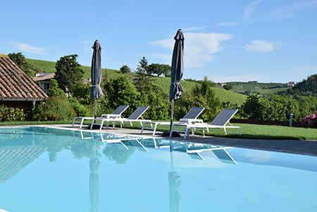 Shades and sun beds for our guests